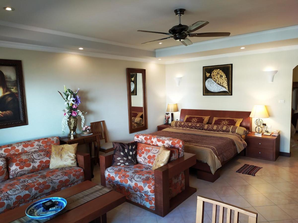 View Talay 4 Apartment